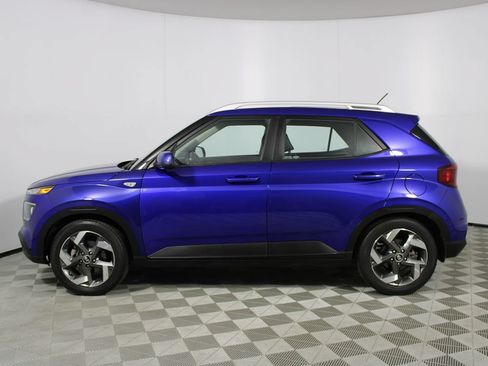 Used 2023 Hyundai Venue Limited FWD image 32