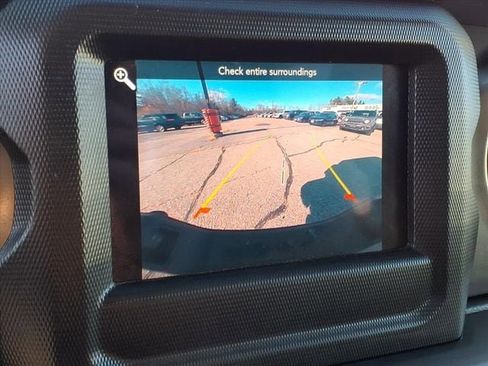 Used 2021 Jeep Gladiator Sport image 22