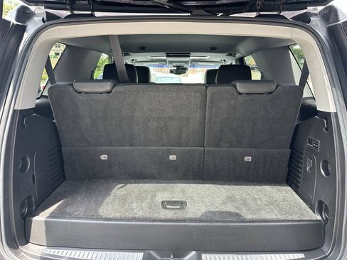 Used 2018 Chevrolet Tahoe Premier AWD/4WD image 14
