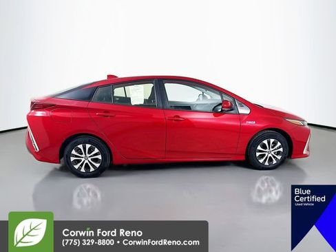 Used 2021 Toyota Prius Prime LE image 9