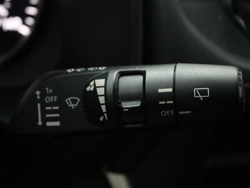 Used 2023 Nissan Rogue SV w/ SV Premium B Package image 15