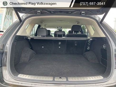 Used 2025 Genesis GV80 2.5T Standard AWD/4WD image 32