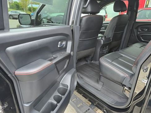Used 2022 Nissan Titan PRO-4X w/ Pro-4x Convenience Package AWD/4WD image 15