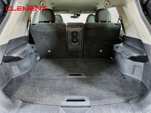 Used 2020 Nissan Rogue S FWD image 10
