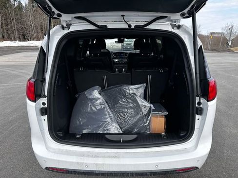 New 2026 Chrysler Voyager LX FWD image 22