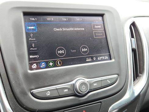 Used 2020 Chevrolet Equinox LT image 24