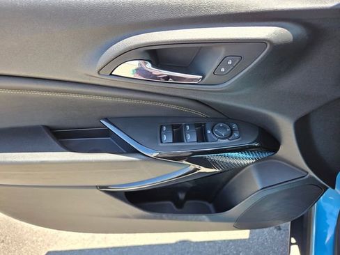 Certified 2025 Chevrolet Trax ACTIV FWD image 17
