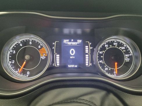 Used 2020 Jeep Cherokee Latitude image 23