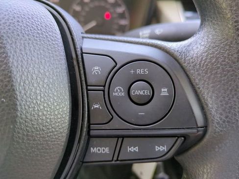 Used 2025 Toyota Corolla LE FWD image 23