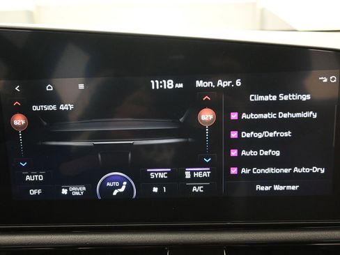 Used 2024 Kia Niro Wind w/ Wind Preserve Package FWD image 14