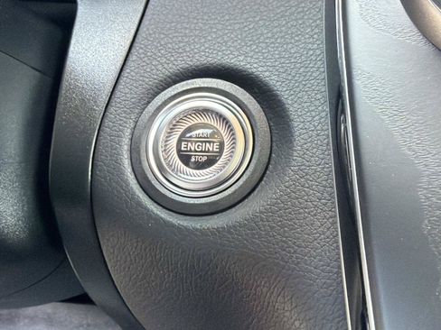 Used 2022 Mercedes-Benz GLC 300 image 29