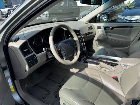 Used 2007 Volvo XC70 AWD/4WD image 14