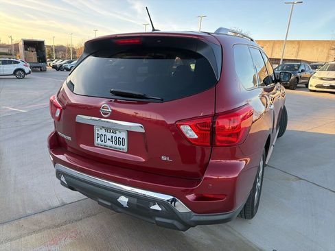 Used 2017 Nissan Pathfinder SL image 4