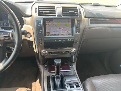 Used 2018 Lexus GX 460 Premium AWD/4WD image 18