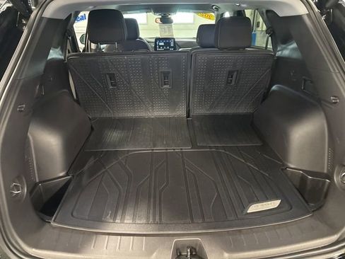 Used 2024 Chevrolet Blazer LT w/ Convenience Package image 32