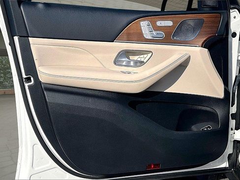 Used 2021 Mercedes-Benz GLE 350 4MATIC w/ Premium Package image 17