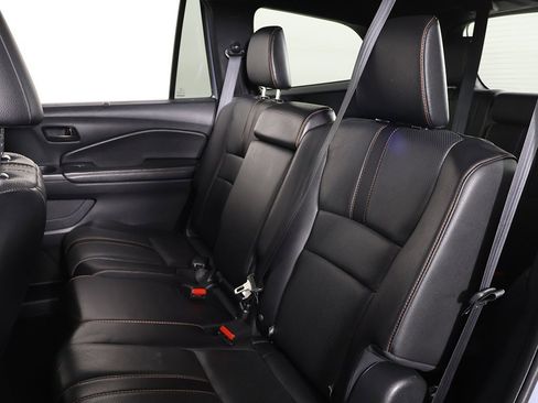 Used 2022 Honda Pilot TrailSport image 36