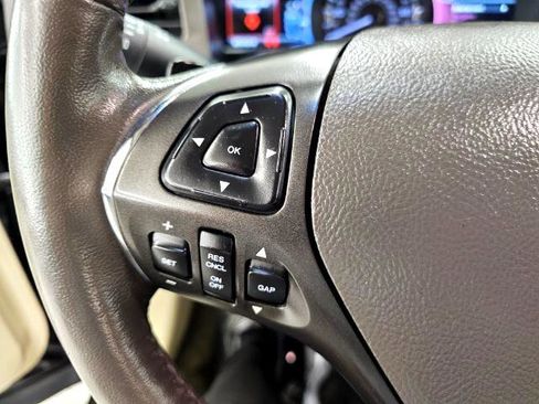 Used 2014 Lincoln MKS AWD w/ Equipment Group 101A image 11