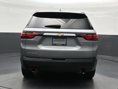 Used 2023 Chevrolet Traverse LS FWD image 4