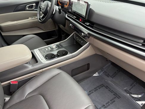 New 2026 Kia Carnival LXS image 14