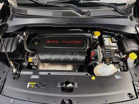 Used 2022 Jeep Compass Limited w/ Sun and Sound Group AWD/4WD image 28