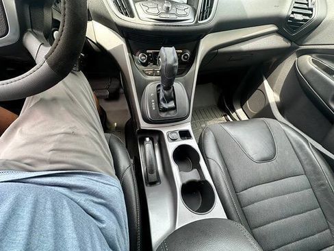 Used 2016 Ford Escape SE w/ SE Chrome Package AWD/4WD image 16