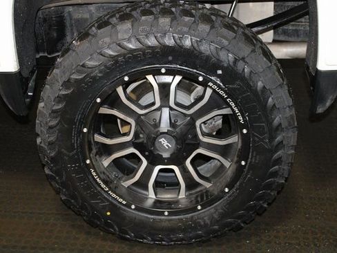 Used 2024 GMC Sierra 1500 Elevation w/ LPO, Elevation Black Package image 23