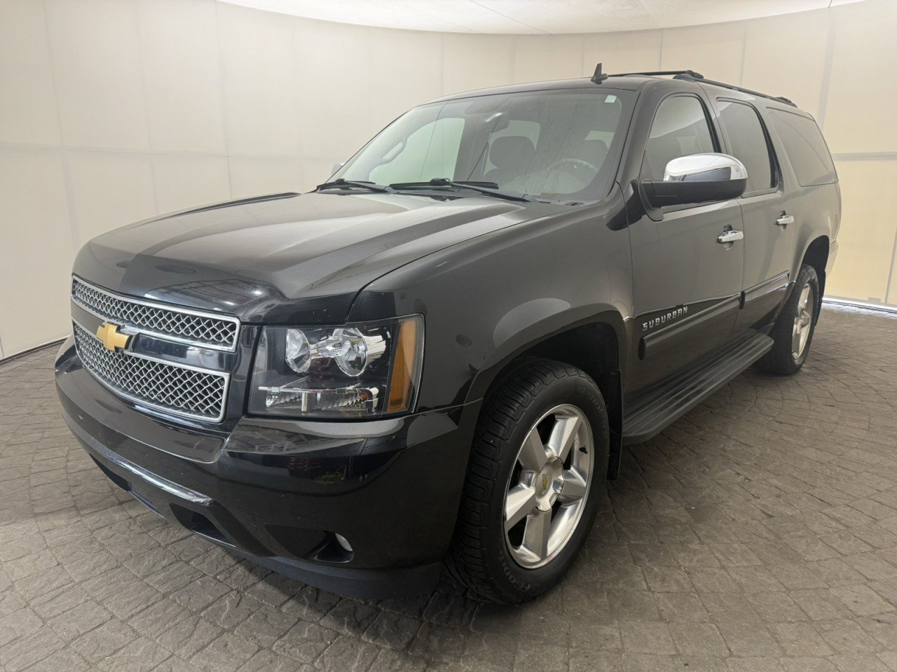 Used 2012 Chevrolet Suburban LS w/ All-Star Edition AWD/4WD image 3