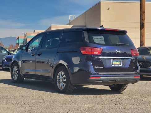 Used 2021 Kia Sedona LX image 7