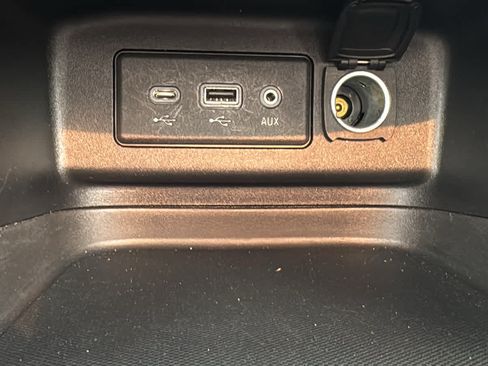 Certified 2020 Chevrolet Equinox LT w/ Midnight Edition AWD/4WD image 21