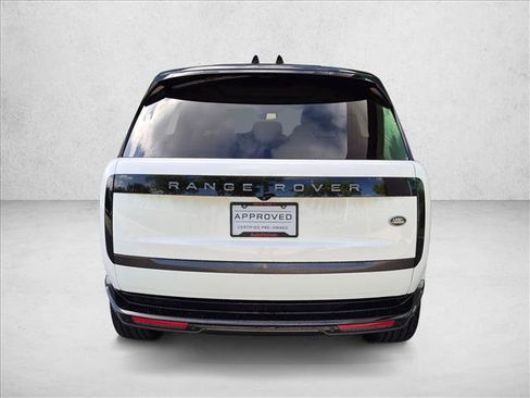 Used 2023 Land Rover Range Rover SE AWD/4WD image 7
