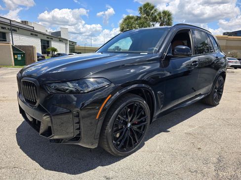 New 2026 BMW X5 xDrive40i w/ M Sport Package AWD/4WD image 5