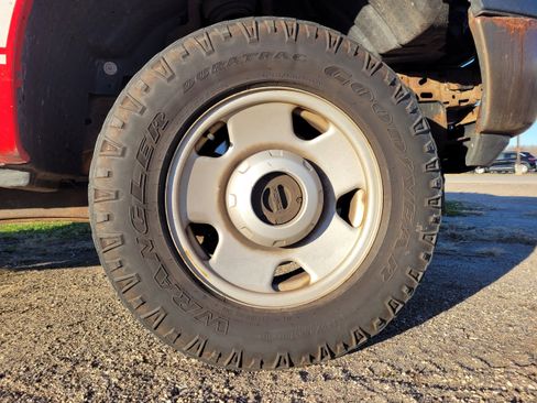 Used 2006 Ford F250 XLT image 5