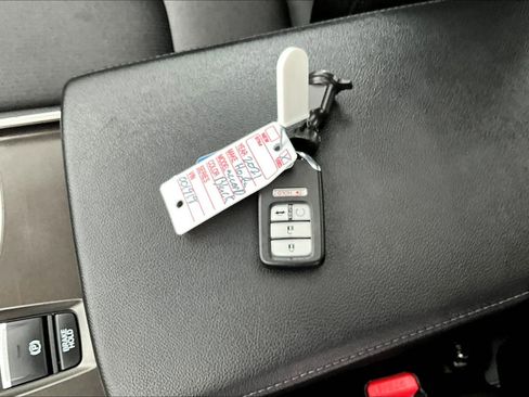 Used 2021 Honda Accord EX image 12