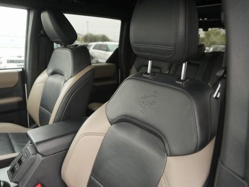 Certified 2022 Ford Bronco Wildtrak image 10