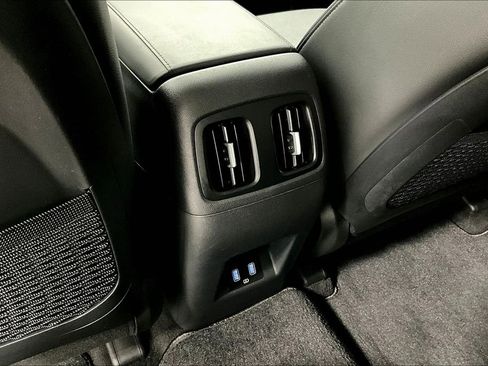 Used 2024 Hyundai Tucson Limited image 31