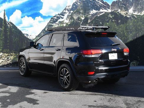 Used 2017 Jeep Grand Cherokee Trailhawk w/ Trailhawk Luxury Group image 9