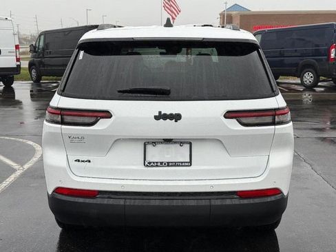 New 2025 Jeep Grand Cherokee L Altitude image 4