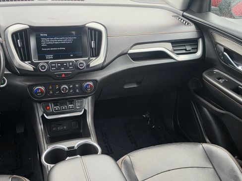 Used 2018 GMC Terrain SLT AWD/4WD image 3