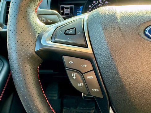 Used 2023 Ford Edge ST-Line image 20