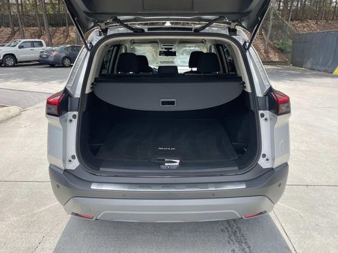 Used 2022 Nissan Rogue SV image 12