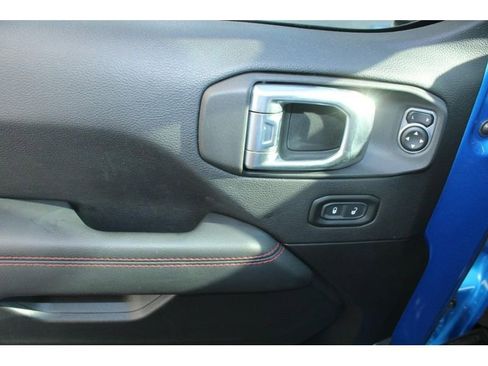 Used 2022 Jeep Wrangler Rubicon w/ Steel Bumper Group image 17