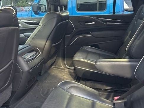 Used 2021 Cadillac Escalade Sport w/ Driver Assist Tech Package AWD/4WD image 24
