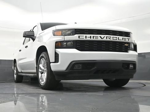 Used 2021 Chevrolet Silverado 1500 Custom RWD image 29