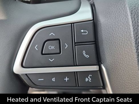 Certified 2026 Toyota Highlander Platinum AWD/4WD image 18