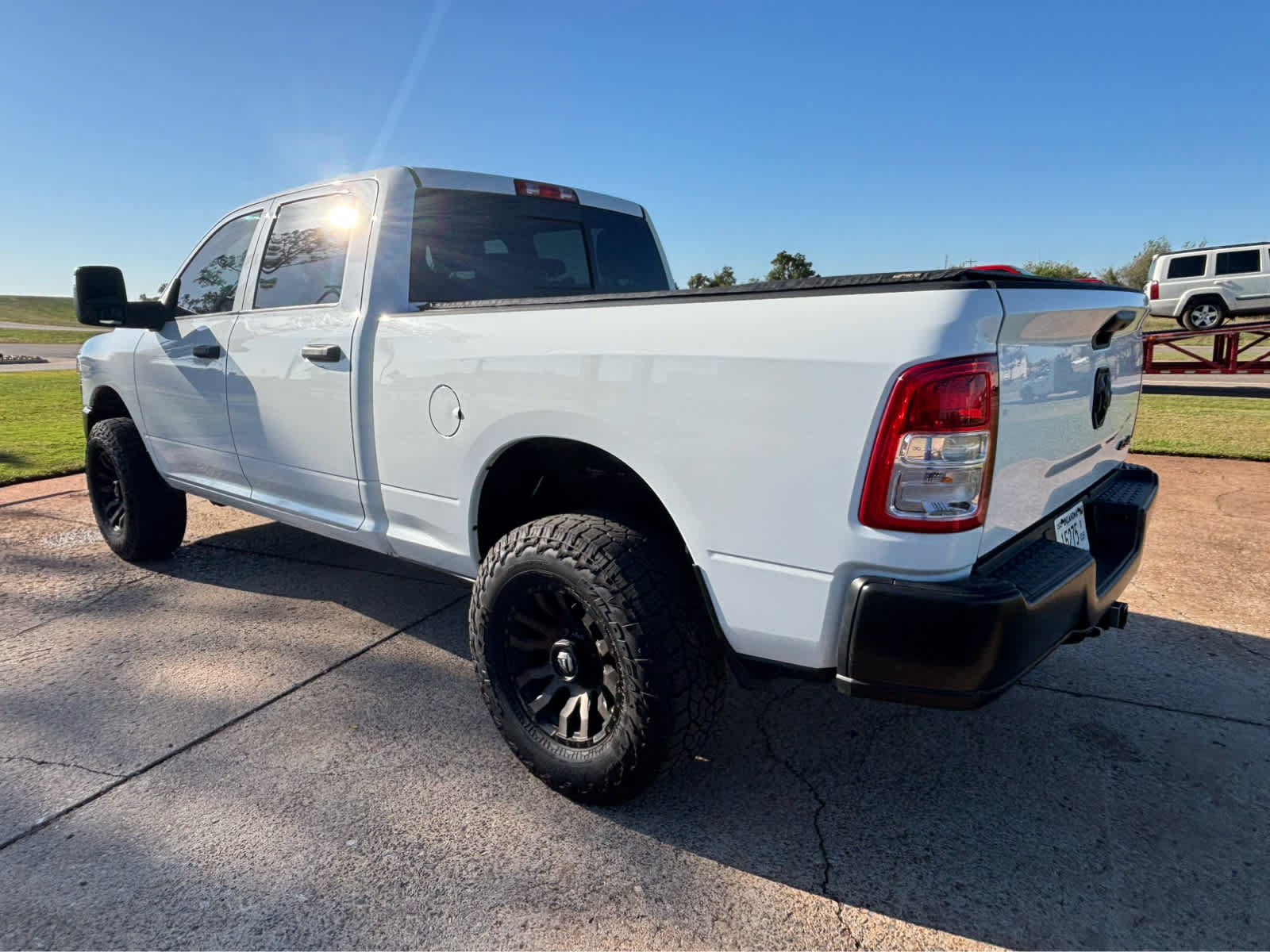 Used 2024 RAM 3500 Tradesman AWD/4WD image 5