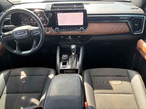 Used 2024 GMC Canyon AT4 AWD/4WD image 15