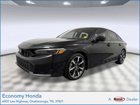 Used 2025 Honda Civic Sport Touring image 1