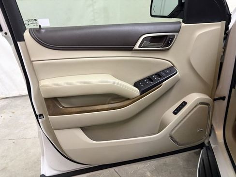 Used 2018 GMC Yukon XL Denali image 34