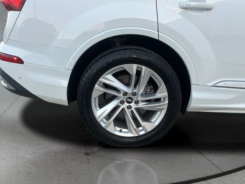 Used 2021 Audi Q7 3.0T Premium Plus image 30